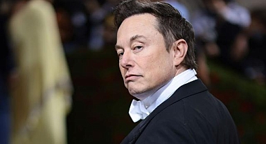 Elon Musk'ın babası Errol Musk, kafes dövüşü hakkında konuştu: "Aptalca bir numara"