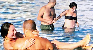 Ezgi Mola ve Mustafa Aksakallı'nın keyifli anları