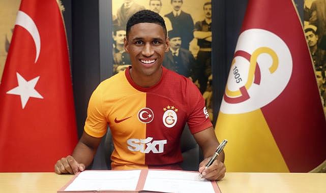 Galatasaray, Tete&#039;nin lisansını çıkardı