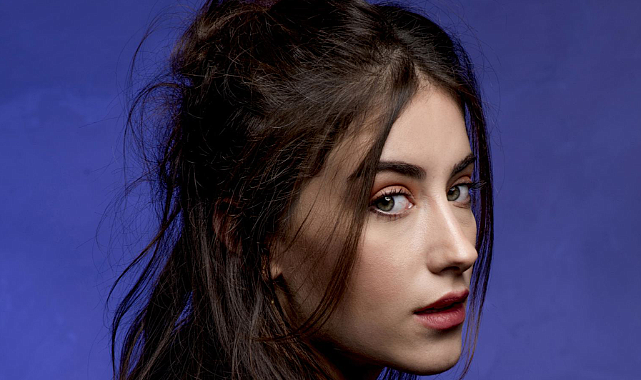 Hazal Kaya&#039;dan Disney Plus yanıtı!