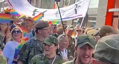 İsveç Ordusu, LGBT'liler için yürüyüş gerçekleştirdi