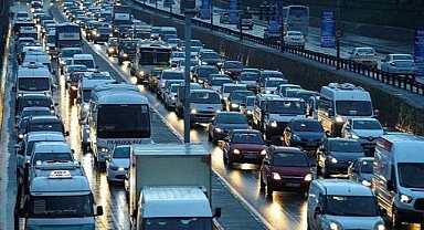 İzmir'deki araç sayısı arttı!