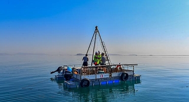 İzmir Körfezi'nin 30 farklı noktasından karot örneği alındı