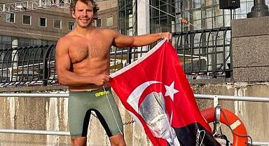 İzmirli Emre’den ABD’de zafer kulacı