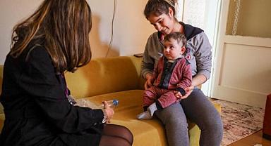 ‘Karşıyaka95 Projesi’nde 4 yılda 0-3 yaş çocuğu olan ailelere 14 bin ev ziyareti!