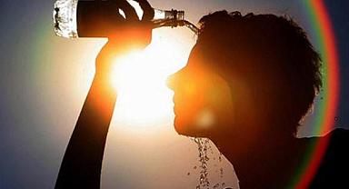 Küçük çocuklarda ve yaşlılarda sıcak çarpma riski artıyor