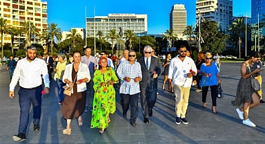 Nazi katliamında hayatını kaybeden Romanlar İzmir'de anıldı