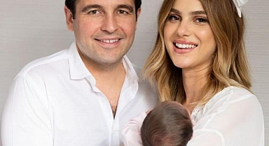 Nazlı Sabancı'dan ilk aile pozu