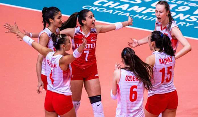 Türkiye U19 Milli Voleybol Takımı son 16 turuna yükseldi!