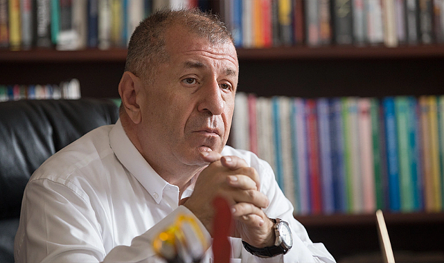 Ümit Özdağ Çanakkale&#039;de Zafer Yürüyüşü&#039;ne katıldı! Türkiye&#039;den toprak satın alan yabancılara seslendi