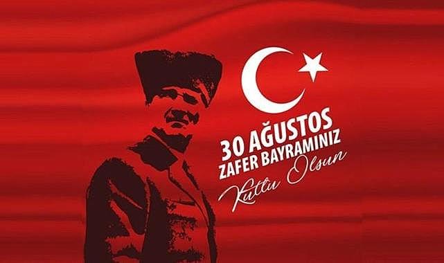 Ünlü isimlerden &#039;30 Ağustos&#039; mesajları