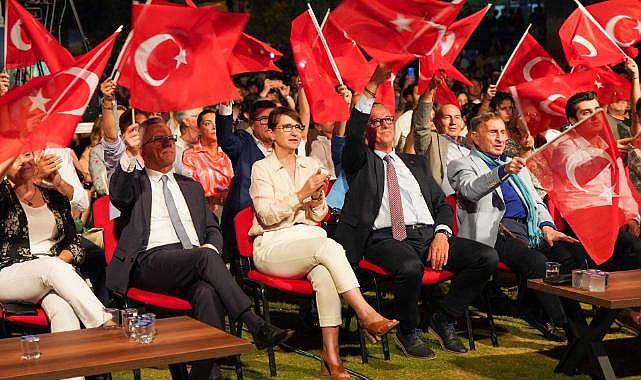 Usta tarihçiler Atatürk’ün dehasını anlattı