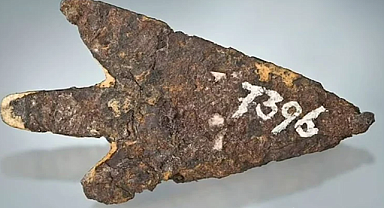 Uzay demiriyle dövülen 3 bin yıllık silah keşfedildi