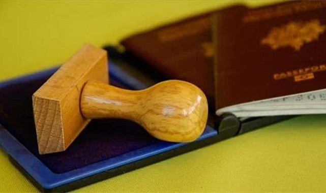 Vakıfbank voleybol takımı antrenörlerine de vize çıkmadı