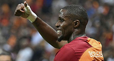 Wilfried Zaha, ayağının tozuyla futbol kulübü satın aldı!