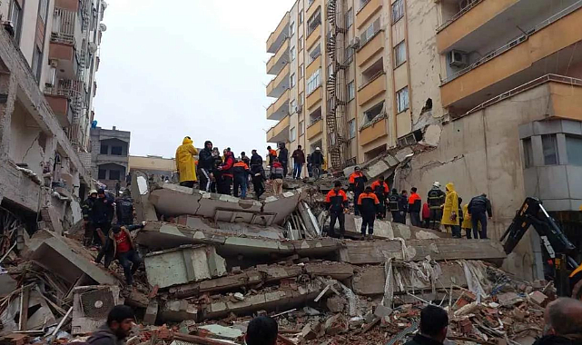 Yatay mimari sözüne ne oldu? Deprem bölgesinde 18 kata onay!