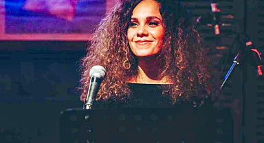 Zeytin ağaçları altında ücretsiz caz konseri