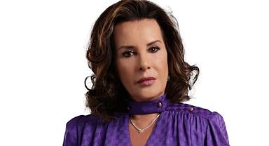 1980’li yıllarda geçen hikayesi ile dönemi yeniden yaşatıyor