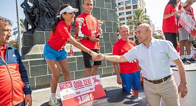 9 Eylül İzmir Yarı Maratonu’nda kurtuluş coşkusu