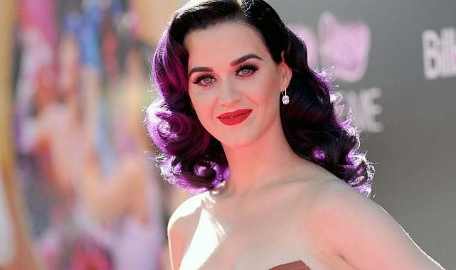 ABD&#039;li şarkıcı Katy Perry müzik haklarını rekor fiyata sattı!