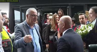 Avrupa Şampiyonu Filenin Sultanları yurda döndü