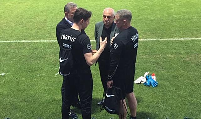 Büyükekşi&#039;den Kuntz yorumu: &quot;Kendi bacağına ateş etti&quot;