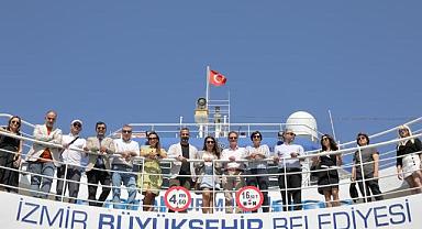 Büyükelçi’den Başkan Soyer’in elektrikli yolcu gemisi projesine destek