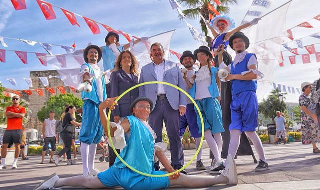 Çeşme Festivali “Akdeniz” temasıyla büyük bir coşkuyla başladı