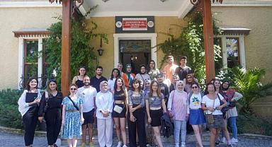 Depremzede gençler Buca’da moral depoladı