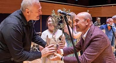 Dünya Barış Günü’nde Eylem ile El Ele