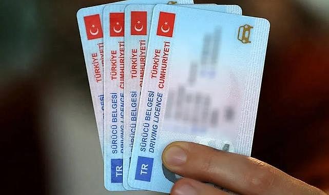 Ehliyet alma yaş sınırı bazı türler için düşürülüyor