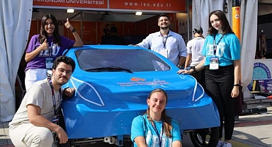 Elektrikli otomobil TEKNOFEST'te tanıtıldı