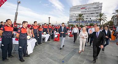 İzmir’de İtfaiye Haftası kutlanıyor