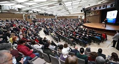 Karşıyaka'da 3. Yaş Üniversitesi: Çınarlar ders başı yaptı