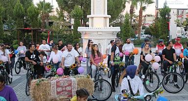 Kınıklılar Hasat Festivali’nde Havalı Teker Bisiklet Turu ile renkli anlara şahit oldu