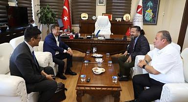 Moğolistan Büyükelçisinden İKÇÜ'ye Ziyaret