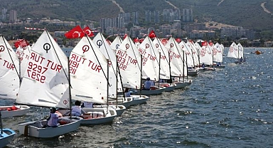 Narlıdere'de yelkenler, kurtuluşun kahramanlarına saygı için açılıyor