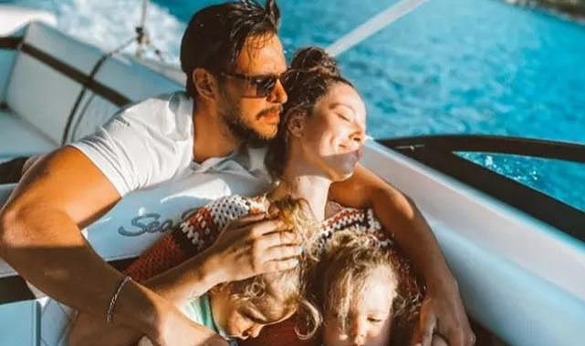 Pelin Akil&#039;in eşi Anıl Altan kızlarıyla ilgili gelen yoruma çok sinirlendi! Verdiği yanıt herkesi şaşırttı