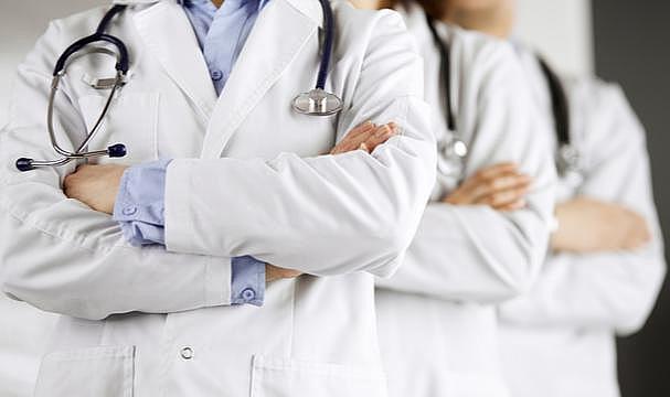 Sağlık Bakanlığı 13 bin 435 hekimin görev yerini belirledi