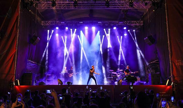 Sanat ve eğlencenin buluşma noktası İzmir Enternasyonal Fuarı