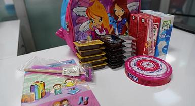 Seferihisar Belediyesi’nden öğrencilere beslenme çantası