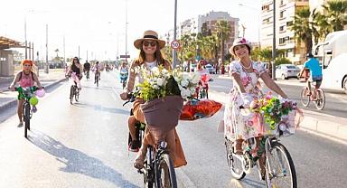 'Süslü Kadınlar' Karşıyaka'da farkındalık yaratacak