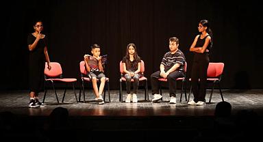 Tepecikli gençlerden tiyatro şöleni