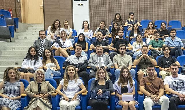 Başkan Batur Geleceğin Mimarlarıyla Buluştu