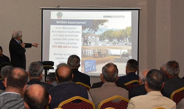 Başkan Eriş, 4,5 yıllık çalışmaları muhtarlarla değerlendirdi