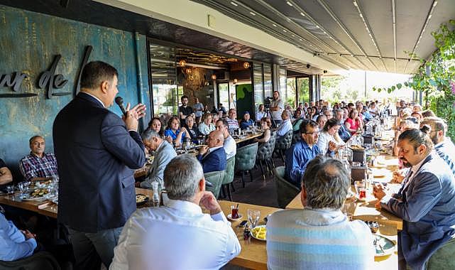 Başkan Tugay CHP üyeleriyle buluştu; “Aydınlık yarınlara olan inancımızdan asla geri adım atmayacağız”