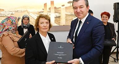 Bergama`yı  Muhtarlarımızla Yeniden İnşa Ediyoruz