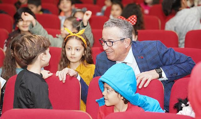 Bülent: Başkan Arda’dan çocuklara tiyatro çağrısı