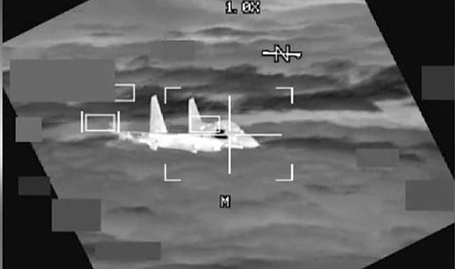 Çin jeti, ABD bombardıman uçağına 3 metre yaklaştı