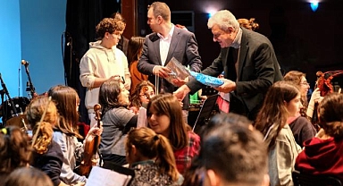 Çocuk senfoni orkestrası'ndan Cumhuriyetin 100. Yılı özel konser